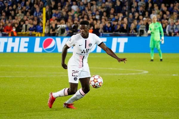 门德斯传射建功 巴黎欧冠三连胜势不可挡