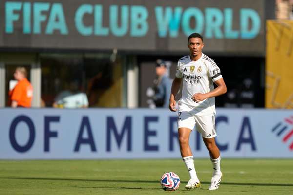 安菲尔德再战银河战舰 斯洛特坦言需复制上季巅峰表现