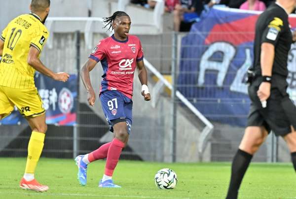 蓝军冬窗攻防战：锁定雷恩新星雅凯 三将恐成转会筹码