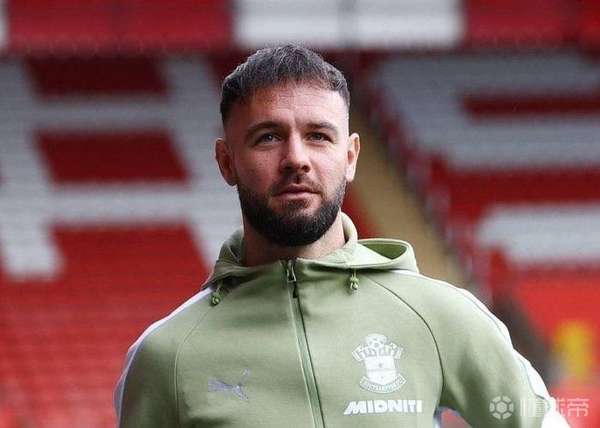 天空体育：狼队接近拿下阿姆斯特朗 南安普顿放人在即