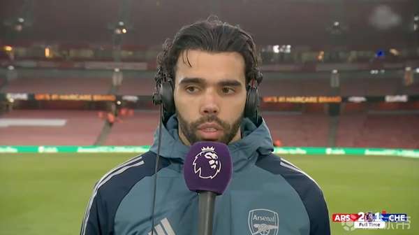 拉亚谈关键扑救：加纳乔那球真不好处理 视线被挡全靠本能反应